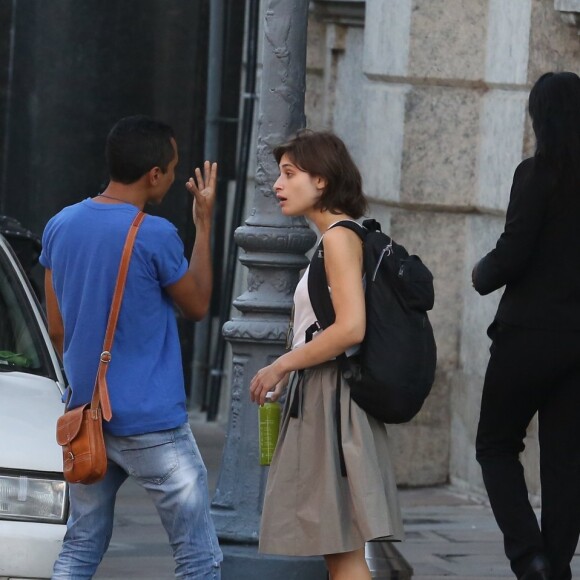 Caio Blat e Luisa Arraes são clicados aos beijos em carro no centro do Rio de Janeiro nesta terça-feira, dia 23 de janeiro de 2018