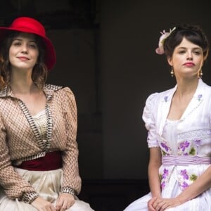 Elisabeta (Nathalia Dill) e Ema (Agatha Moreira) são melhores amigas na novela 'Orgulho e Paixão'