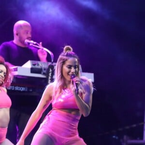 Anitta agita fãs no aniversário de 464 anos de São Paulo, nesta terça-feira, 25 de janeiro de 2018