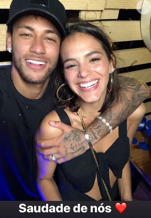 Neymar recorda foto com a namorada, Bruna Marquezine, nesta sexta-feira, dia 26 de janeiro de 2018
