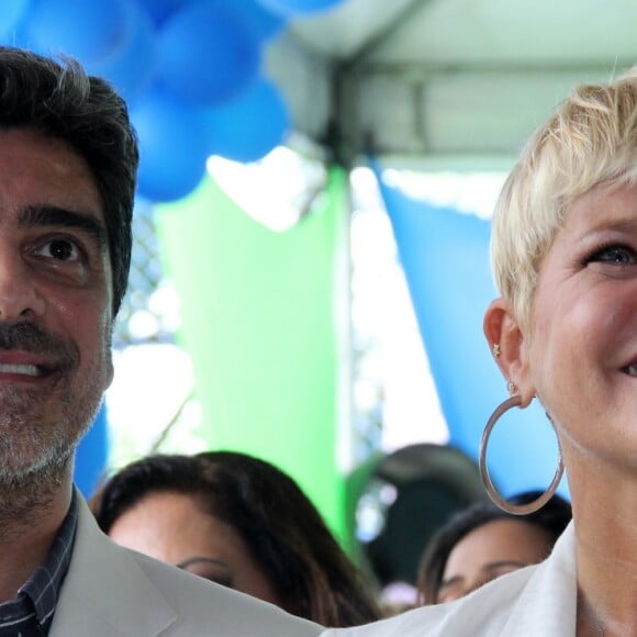 Xuxa Meneghel celebra sintonia com Junno Andrade: 'Coisa de louco'