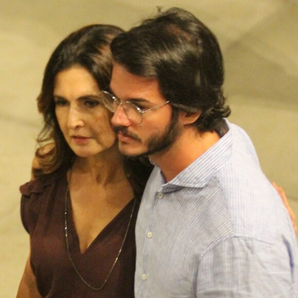Fátima Bernardes e Túlio Gadêlha se fantasiaram de papangus