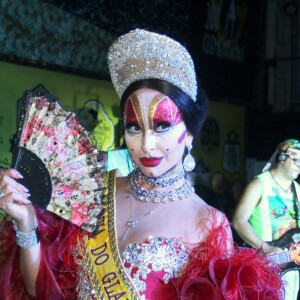 Sabrina Sato se vestiu de Isabelita dos Patins para ser coroada rainha do baile de gala Glam Gay, na quadra da São Clemente, Centro do Rio, na noite deste domingo, 28 de janeiro de 2018