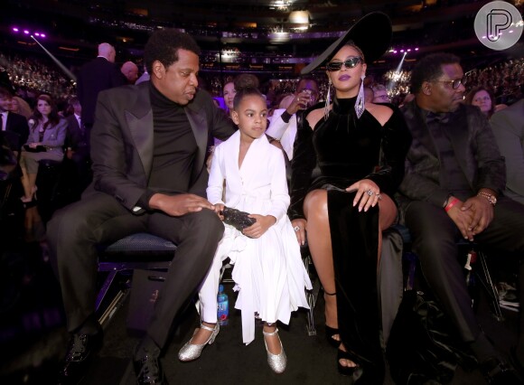 Aplaudida pelos pais de Blue Ivy antes de concluir suas palavras, a irmã dos gêmeos Sur e Rumi pediu para que os Beyoncé e Jay-Z esperassem Camila Cabello concluir sua manifestação