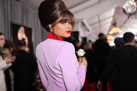 Assim como Lady Gaga, Andra Day chamou atenção com um penteado volumoso, feito pelo hairstylist Tony Medina, na 60ª edição do Grammy Awards, realizada no Madison Square Garden, em Nova York, neste domingo, 28 de janeiro de 2018