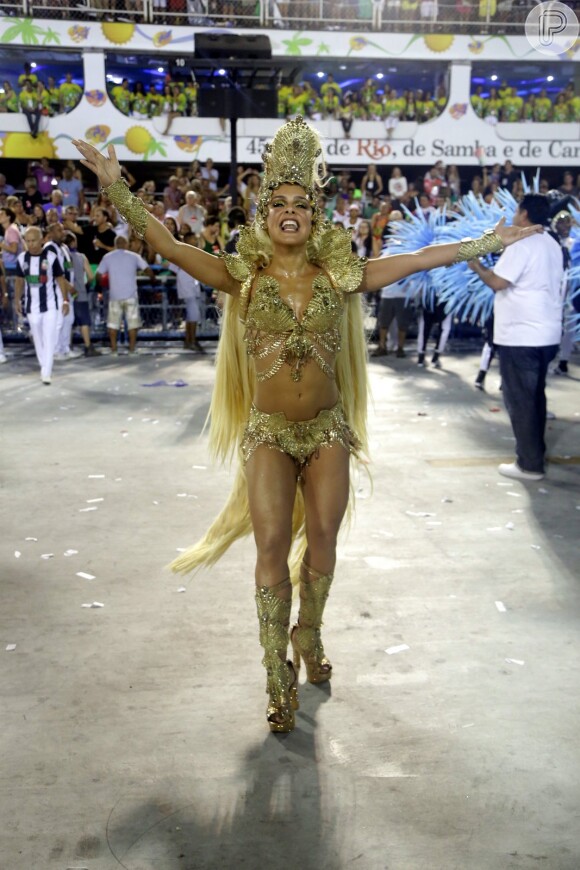 Paloma Bernardi também foi rainha de bateria da Grande Rio no carnaval 2016