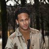 Filho de José Fidalgo é fã de Neymar: 'Todo dia ele me pede um autógrafo'