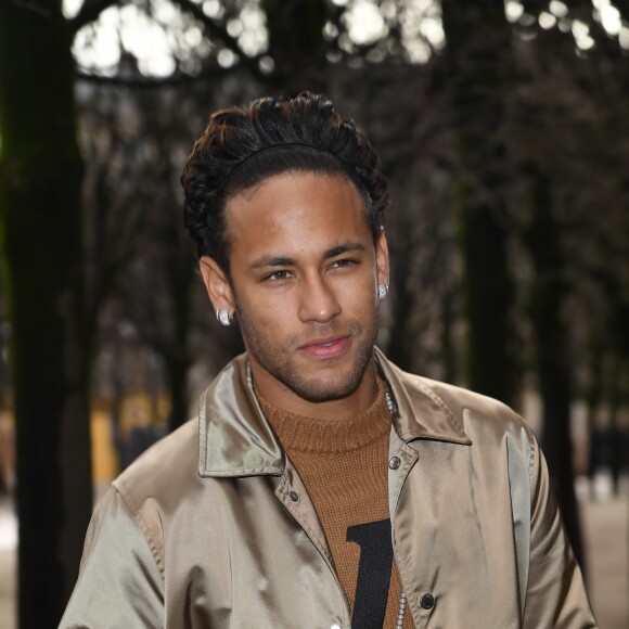 Filho de José Fidalgo é fã de Neymar: 'Todo dia ele me pede um autógrafo'