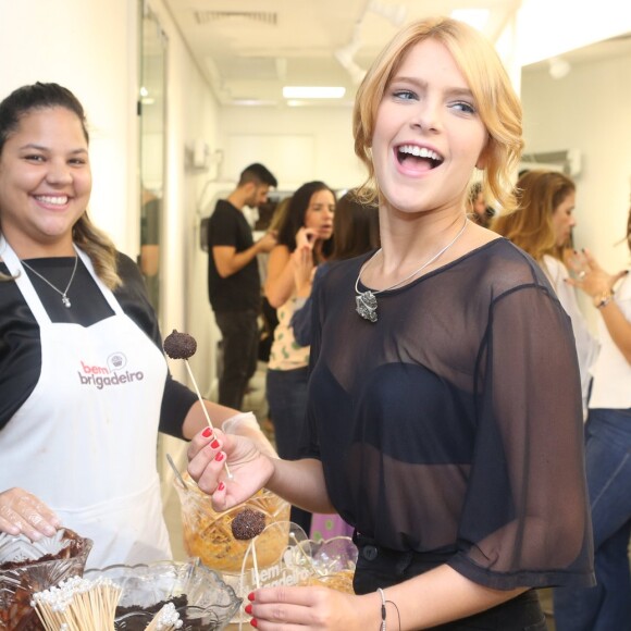 Isabella Santoni na inauguração do espaço Lucas Vieira Beauty & Hair no Leblon, Zona Sul do Rio de Janeiro, nesta terça-feira, 30 de janeiro de 2018