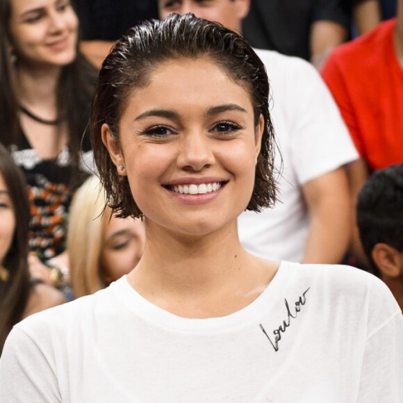 Além de Sophia Abrahão, o profissional Helder Rodrigues também já fez o wet hair nas modelos Ana Beatriz Barros e Ana Claudia Michels, e na atriz Sophie Charlotte, que exibiu o penteado do tipo no programa 'Altas Horas' de 23 de setembro de 2017