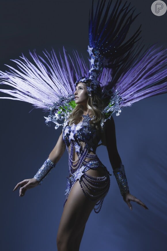 Carla Diaz vai desfilar como destaque da Grande Rio no carnaval