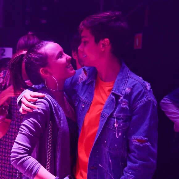 Leo Cidade afirmou que gostaria de ser mais discreto em seu namoro com Larissa Manoela