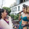 Preta Gil, de cabelo rosa, e Pabllo Vittar, fantasiada de Britney Spears, embalaram o Carnaval no Centro do Rio de Janeiro, na manhã deste domingo, 4 de fevereiro de 2018