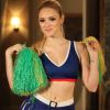 Isabelle Drummond surpreendeu ao aparecer vestida de 'cheerleader'  em cena de 'G3R4ÇÃO BR4S1L' que vai ao ar nesta quarta-feira, 11 de junho de 2014