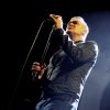 Morrissey cancela turnê nos EUA após desmaiar em show por conta de gripe