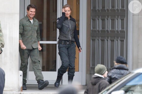Tom Cruise e Emily Blunt rodam cenas de 'All You Need is Kill' em 2 de fevereiro de 2013