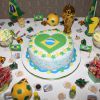 O tema escolhido por Sthefany Brito foi o Brasil e a Copa do Mundo