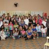 Sthefany Brito comemora aniversário com crianças em orfanato