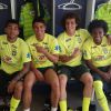 Daniel Alves, Thiago Silva, David Luiz e Willian em clima de descontração no vestiário