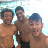 Neymar publicou uma selfie com Hulk e Marcelo durante um treino na piscina após a vitória do Brasil contra a Croácia, na estreia da Copa