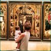 Guilhermina Guinle visita o Mudeu do Prado, em Madrid, com a filha