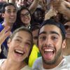 Luana Piovani volta para casa de metrô após jogo entre França e Alemanha no Maracanã, em 4 de julho de 2014: 'Bonde'