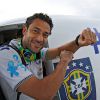 Fred homeageou Neymar no embarque para Belo Horizonte