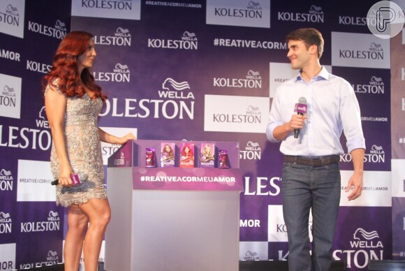 Ivete Sangalo recebeu o marido no evento da Koleston