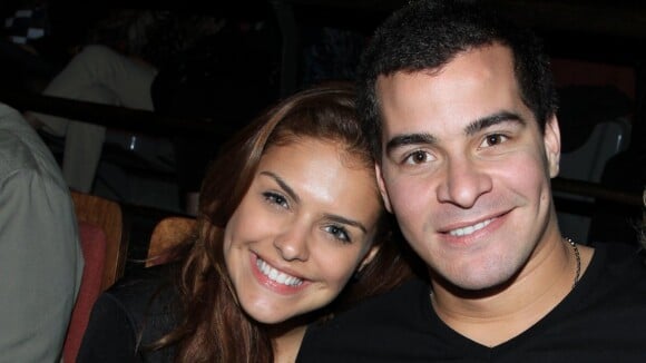Thiago Martins comenta namoro de dois anos com Paloma Bernardi: 'É o mais longo'