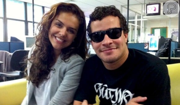 Thiago Martins e Paloma Bernardi vão passar a folia junto