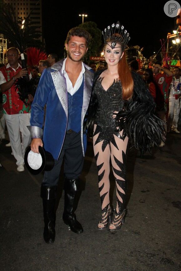 Marina Ruy Barbosa e Klebber Toledo desfilaram juntos no carnaval, em março de 2014