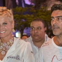 Xuxa e Junno Andrade fazem 1ª aparição juntos na Sapucaí: 'Felizes, rindo à toa'