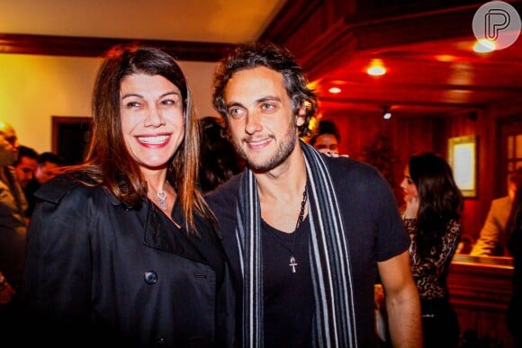 O empresário André Sada com a promoter Alicinha Cavalcanti na festa 300 Cosmo Dinner Party, no hotel Casa da Montanha, na noite desta quinta-feira, 14 de agosto de 2014