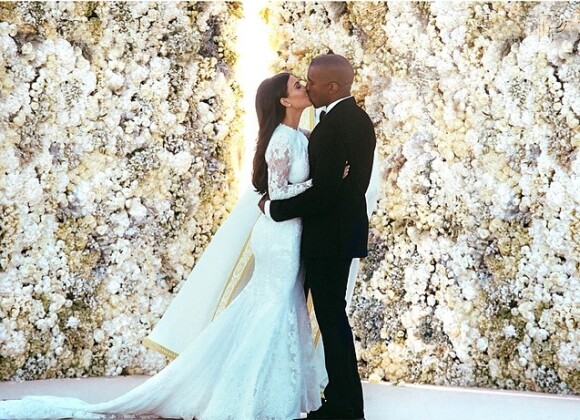 Kim Kardashian e Kanye west se casaram na Itália