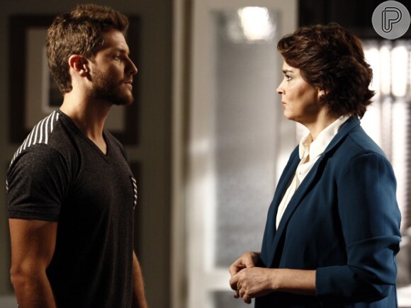 Beatriz (Suzy Rêgo), mulhr de Cláudio (José Mayer) procura Leonardo (Klebber Toledo) para uma conversa, em cena de 'Império'