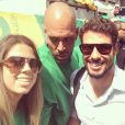 Cauã Reymond apresenta o evento Brazilian Day, em Nova York, e é recebido com muito carinho pelas fãs (31 de agosto de 2014)