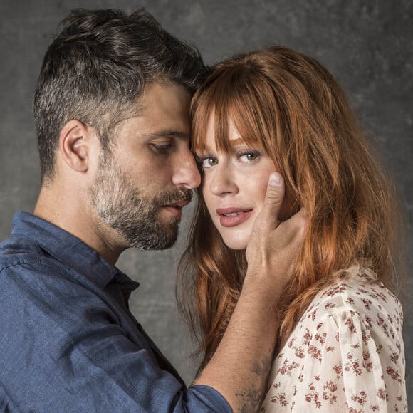 Luz (Marina Ruy Barbosa) e Gabriel (Bruno Gagliasso) vão dar o primeiro beijo nos próximos capítulos da novela 'O Sétimo Guardião'