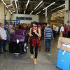 Bruna Marquezine desembarca no aeroporto do Galeão, no Rio de Janeiro, depois de passar quase um mês em Los Angeles (2 de agosto de 2014)