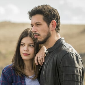 Cris (Vitória Strada) confessa ter outro homem e deixa Alain (João Vicente de Castro) revoltado no capítulo de quinta-feira, 29 de novembro de 2018 da novela 'Espelho da Vida'