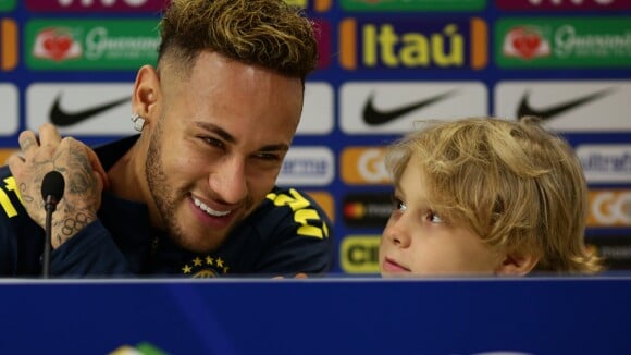 Em coletiva, filho de Neymar faz pedido divertido para jogo: 'Dança do pombo'