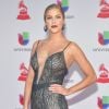 A modelo Daniela di Giacomo apostou em look Francis Libiran para o Grammy Latino 2018