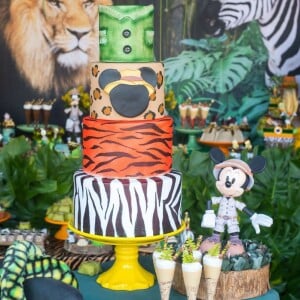 A festa de aniversário do filho de Aline Dias teve como tema Safari do Mickey