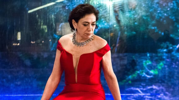 Vilã 'veste' look por 3 dias e Lilia Cabral diz:'Vou demorar para usar vermelho'