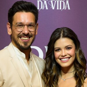João Vicente de Castro e Vitória Strada ficam constrangidos após pergunta de Sophia Abrahão no 'Vídeo Show', em 16 de novembro de 2018