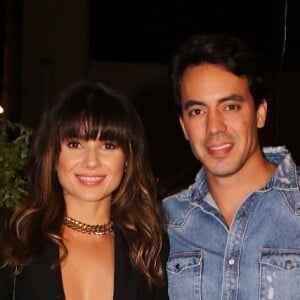 Paula Fernandes e o empresário Gustavo Lyra assumiram romance em outubro