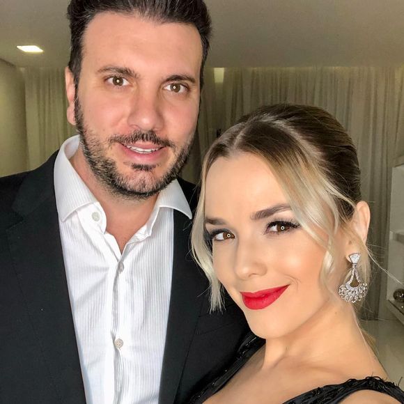 Thaeme é casada com o empresário Fabio da Lua