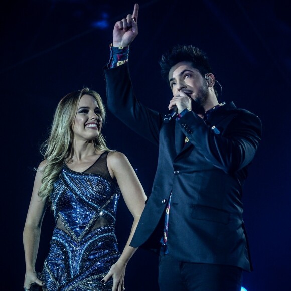 Thaeme é dupla de Thiago nos palcos