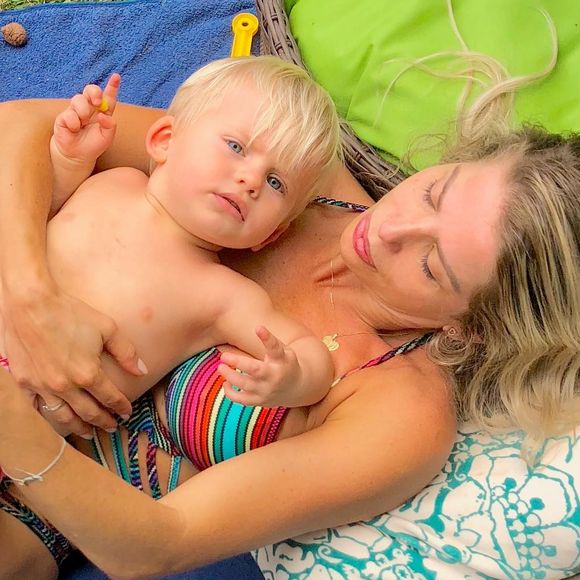 Karina Bacchi cobra R$ 30 mil para Enrico marcar presença em evento com ela