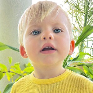 Filho de Karina Bacchi, Enrico tem 1 ano e 3 meses