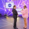 Claudia Leitte passou por um mal-estar no palco do Teleton com Silvio Santos